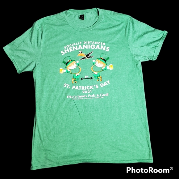 COPY - St. Patrick's socially distanced Mo's pub lightweight unisex tee size la… - Picture 5 of 5